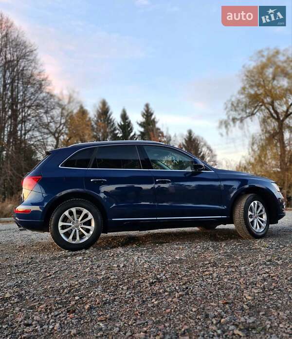 Внедорожник / Кроссовер Audi Q5 2015 в Самборе