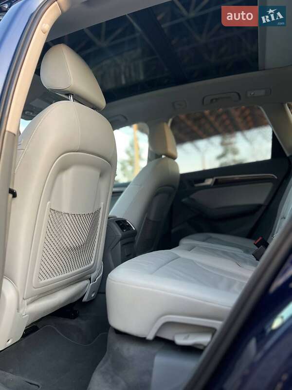 Внедорожник / Кроссовер Audi Q5 2015 в Самборе