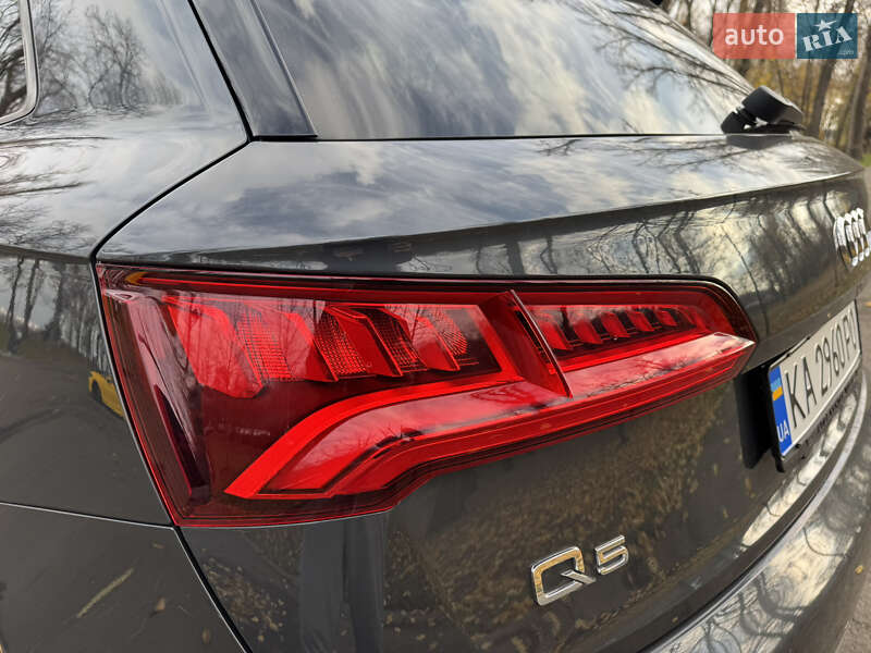 Внедорожник / Кроссовер Audi Q5 2018 в Киеве
