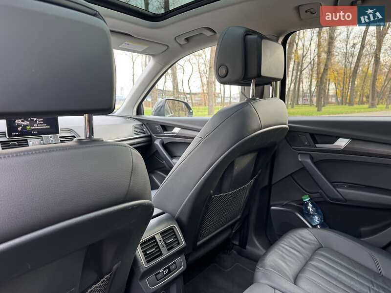 Внедорожник / Кроссовер Audi Q5 2018 в Киеве