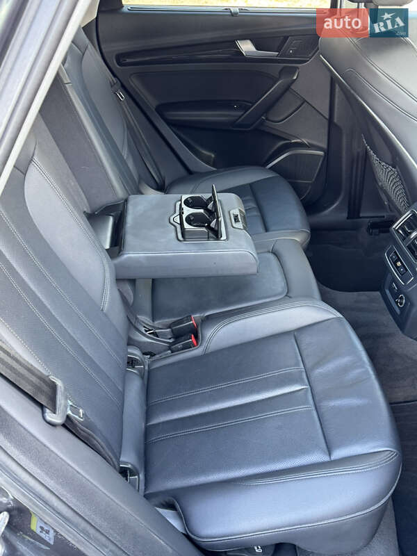Позашляховик / Кросовер Audi Q5 2018 в Львові фото 51 Позашляховик / Кросовер Audi Q5 2018 в Львові