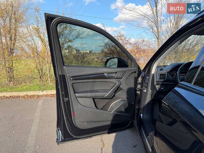 Позашляховик / Кросовер Audi Q5 2018 в Кривому Розі фото 36 Позашляховик / Кросовер Audi Q5 2018 в Кривому Розі