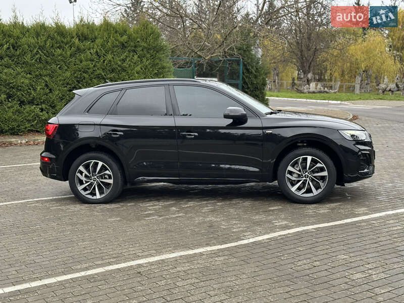 Позашляховик / Кросовер Audi Q5 2024 в Луцьку