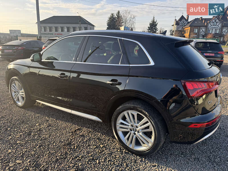 Внедорожник / Кроссовер Audi Q5 2018 в Луцке