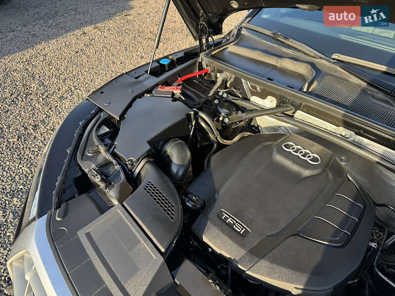 Внедорожник / Кроссовер Audi Q5 2018 в Луцке