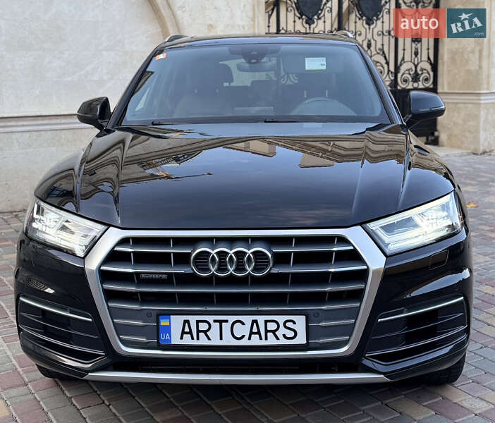 Позашляховик / Кросовер Audi Q5 2018 в Одесі