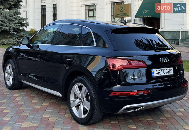 Позашляховик / Кросовер Audi Q5 2018 в Одесі