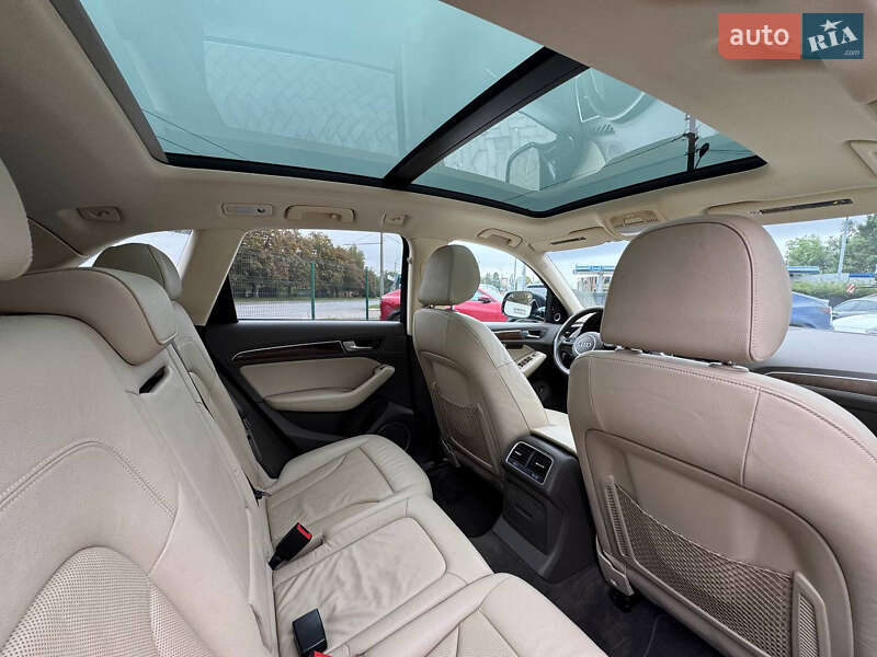 Позашляховик / Кросовер Audi Q5 2016 в Луцьку