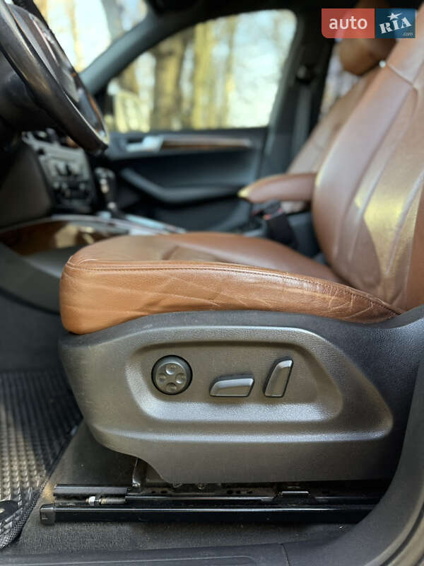 Внедорожник / Кроссовер Audi Q5 2012 в Кривом Роге