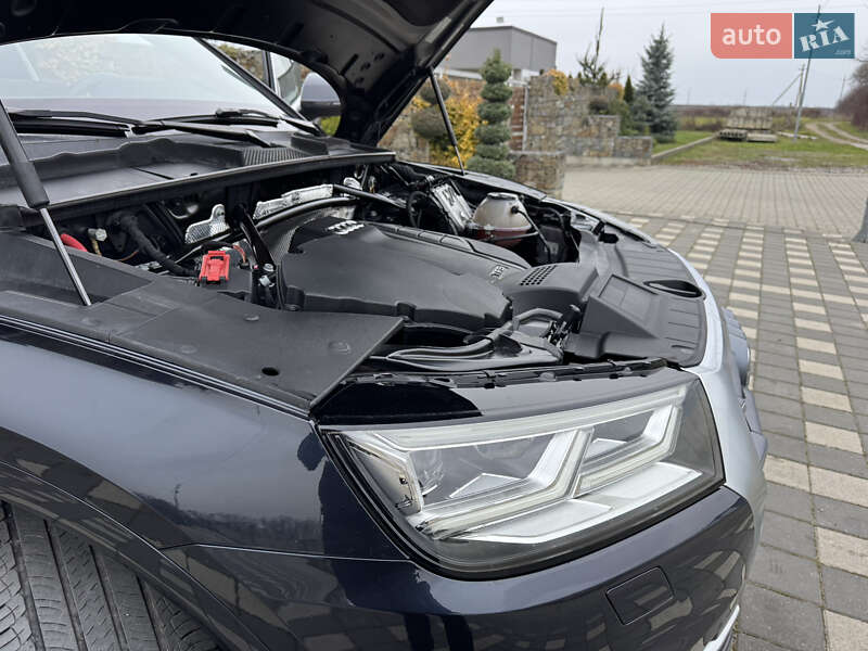 Позашляховик / Кросовер Audi Q5 2018 в Стрию