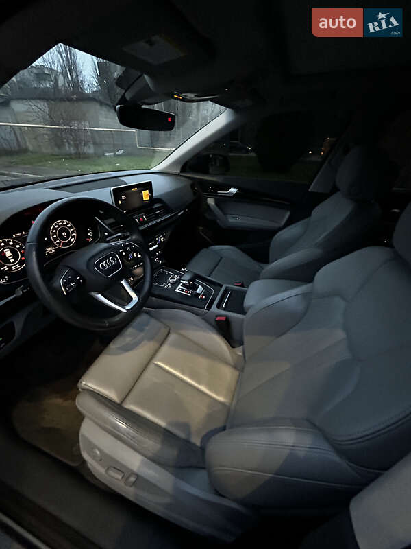 Позашляховик / Кросовер Audi Q5 2020 в Івано-Франківську фото 14 Позашляховик / Кросовер Audi Q5 2020 в Івано-Франківську