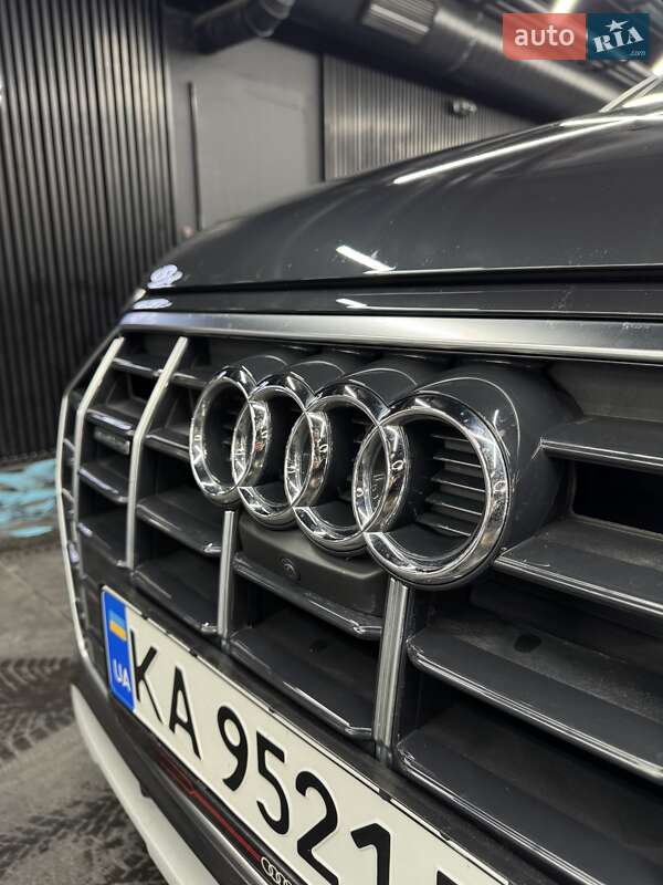 Внедорожник / Кроссовер Audi Q5 2020 в Киеве