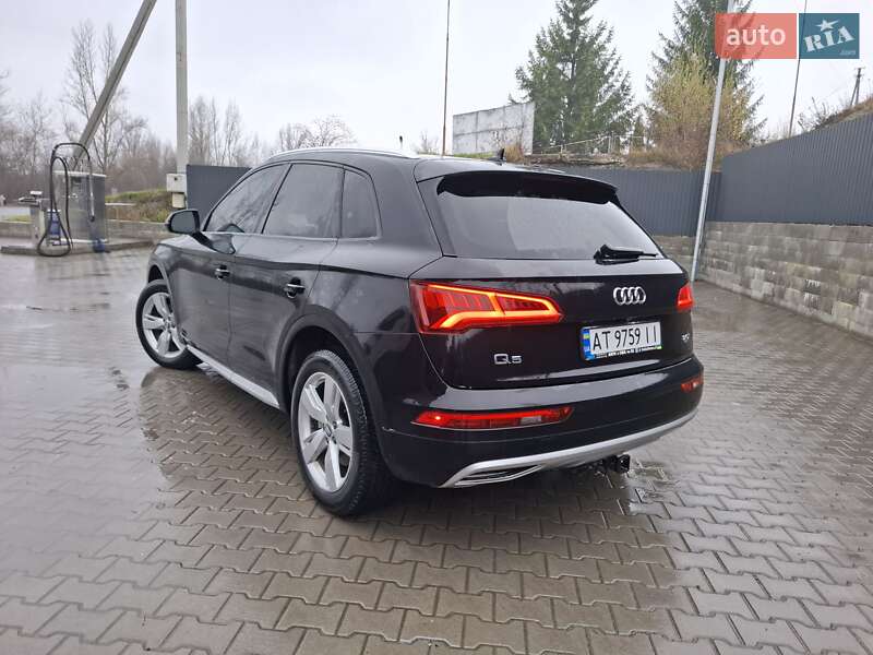 Внедорожник / Кроссовер Audi Q5 2018 в Ивано-Франковске