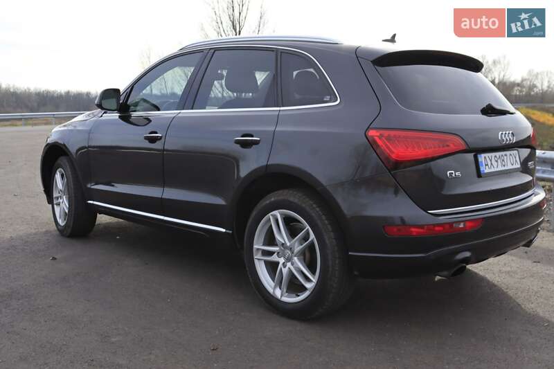 Позашляховик / Кросовер Audi Q5 2015 в Балаклії