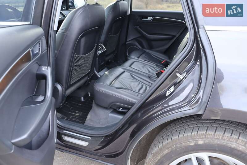 Позашляховик / Кросовер Audi Q5 2015 в Балаклії