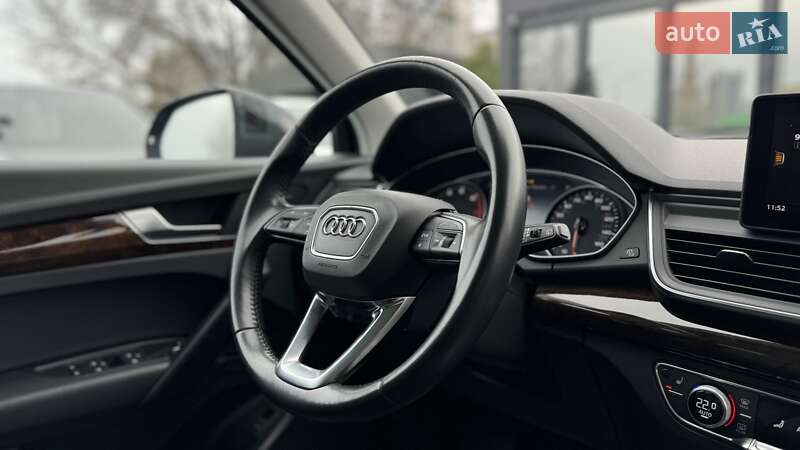 Позашляховик / Кросовер Audi Q5 2019 в Києві фото 22 Позашляховик / Кросовер Audi Q5 2019 в Києві