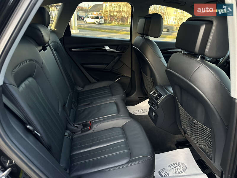 Позашляховик / Кросовер Audi Q5 2018 в Дубні фото 44 Позашляховик / Кросовер Audi Q5 2018 в Дубні