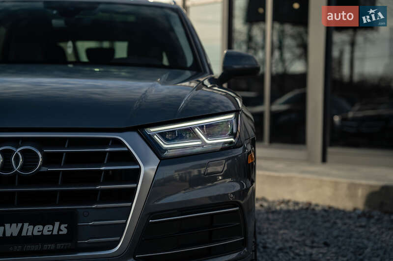 Позашляховик / Кросовер Audi Q5 2018 в Чернівцях