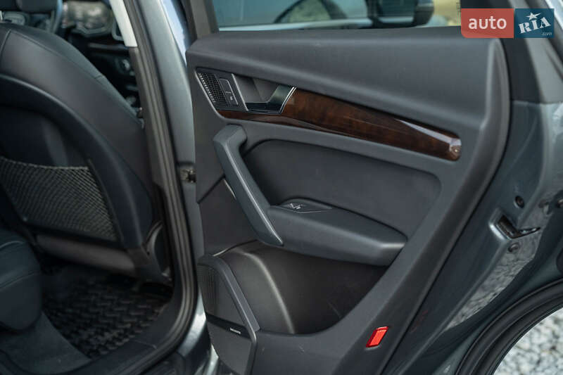 Позашляховик / Кросовер Audi Q5 2018 в Чернівцях