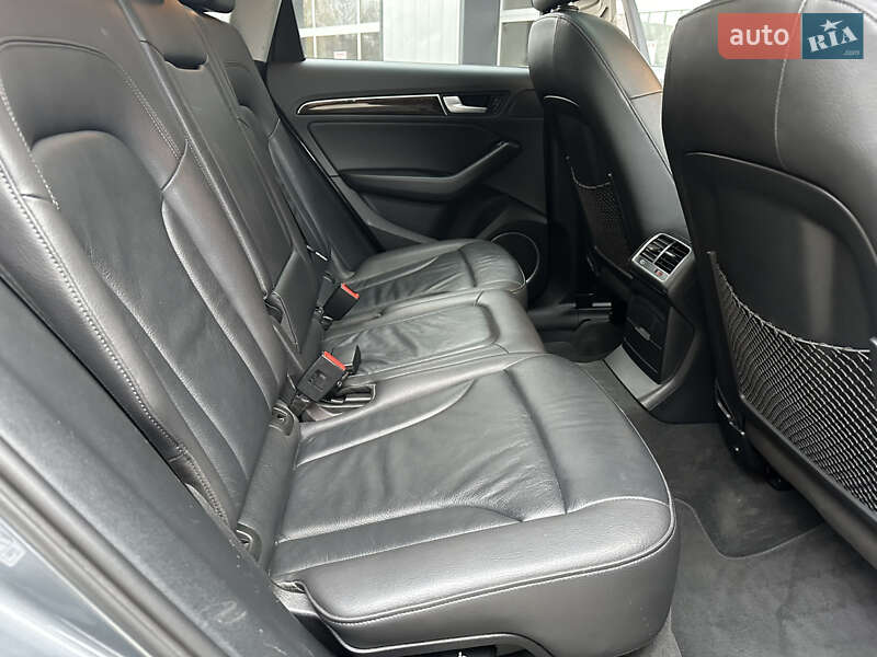 Внедорожник / Кроссовер Audi Q5 2015 в Львове