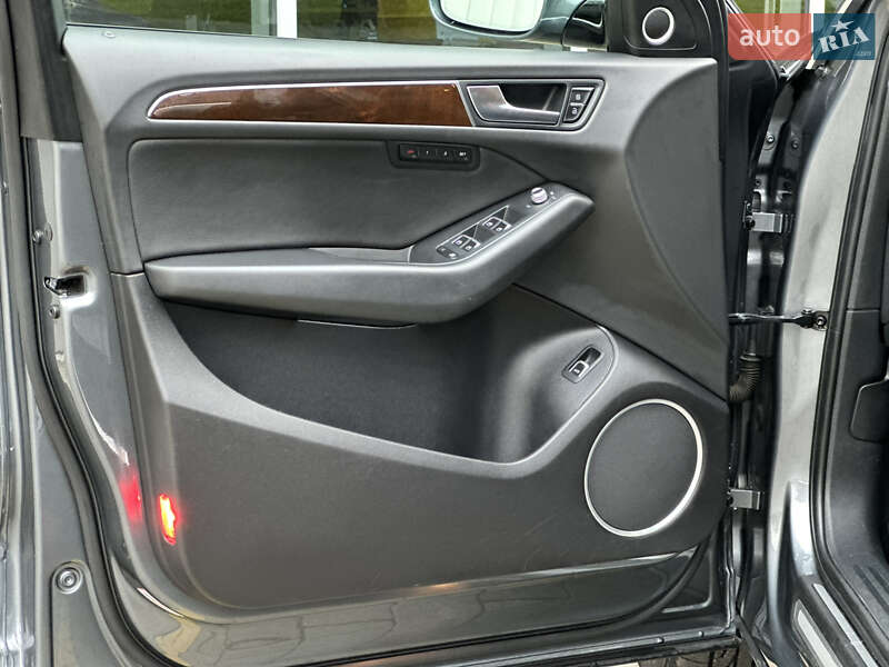 Внедорожник / Кроссовер Audi Q5 2015 в Львове