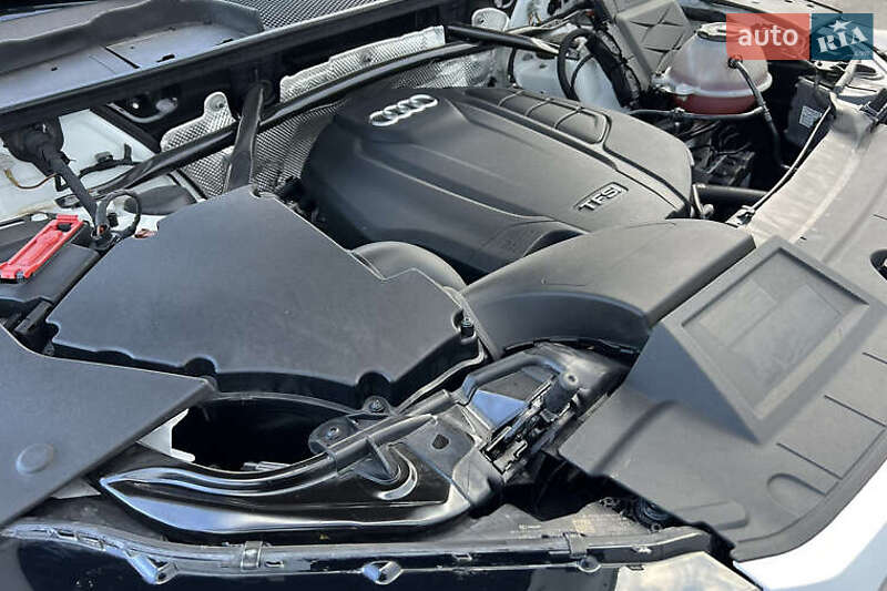 Позашляховик / Кросовер Audi Q5 2017 в Києві