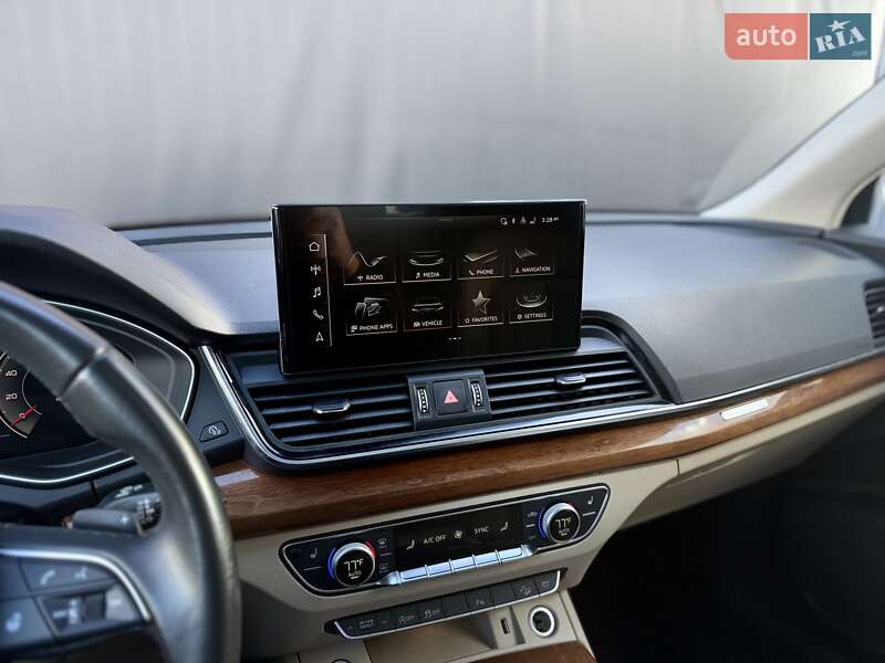 Позашляховик / Кросовер Audi Q5 2021 в Львові