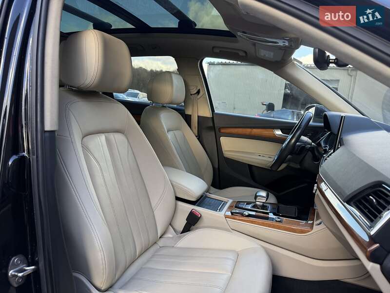 Позашляховик / Кросовер Audi Q5 2021 в Львові