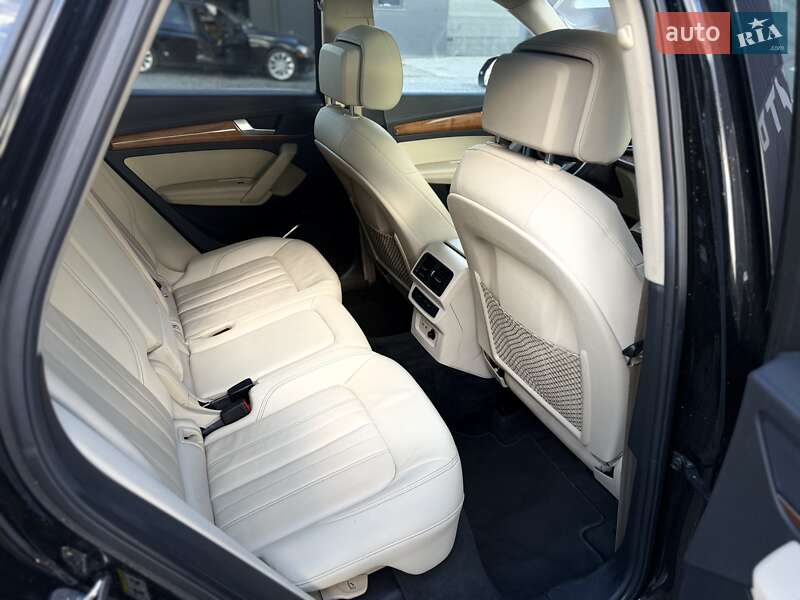 Позашляховик / Кросовер Audi Q5 2021 в Львові