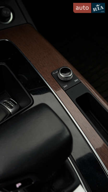 Позашляховик / Кросовер Audi Q5 2020 в Рівному