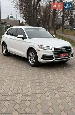 Позашляховик / Кросовер Audi Q5 2018 в Лубнах