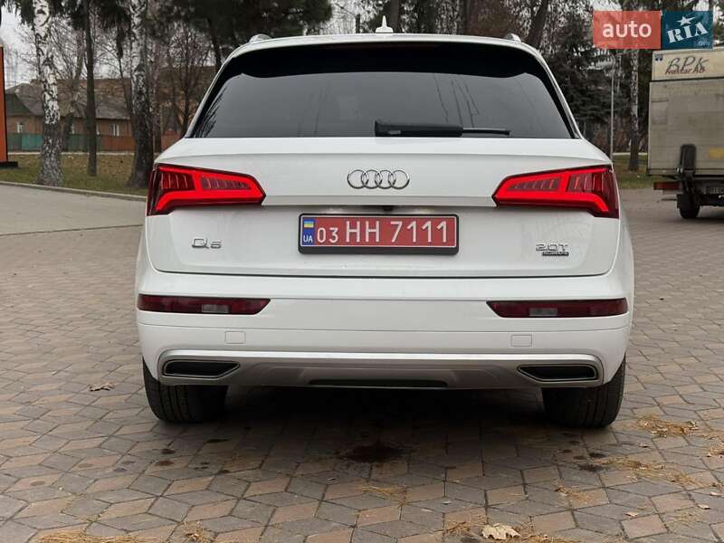 Позашляховик / Кросовер Audi Q5 2018 в Лубнах