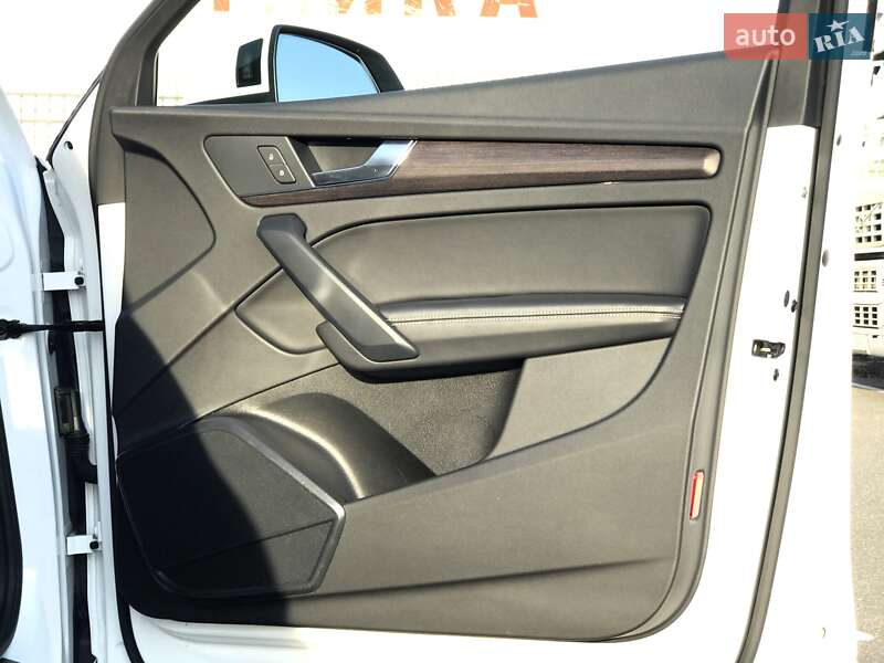 Позашляховик / Кросовер Audi Q5 2022 в Києві фото 34 Позашляховик / Кросовер Audi Q5 2022 в Києві