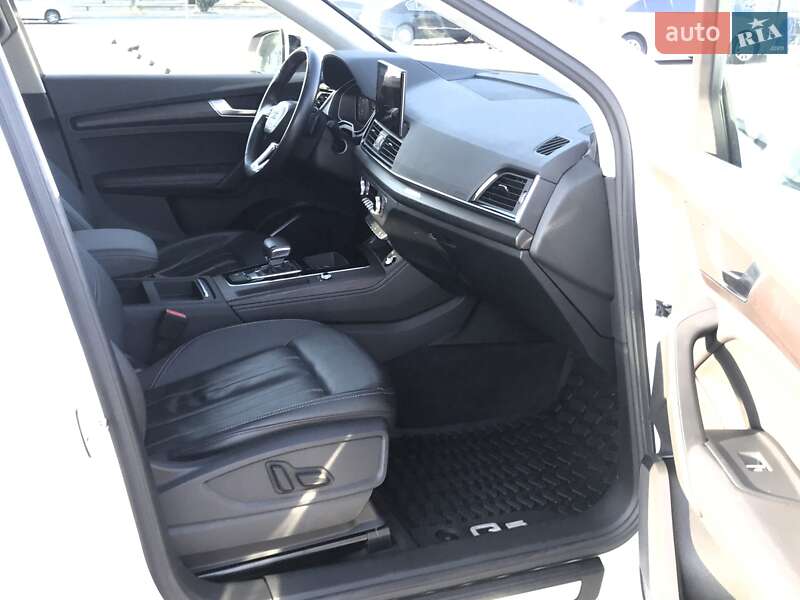 Позашляховик / Кросовер Audi Q5 2022 в Києві фото 35 Позашляховик / Кросовер Audi Q5 2022 в Києві