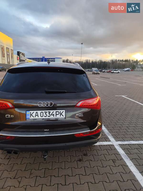 Позашляховик / Кросовер Audi Q5 2011 в Києві
