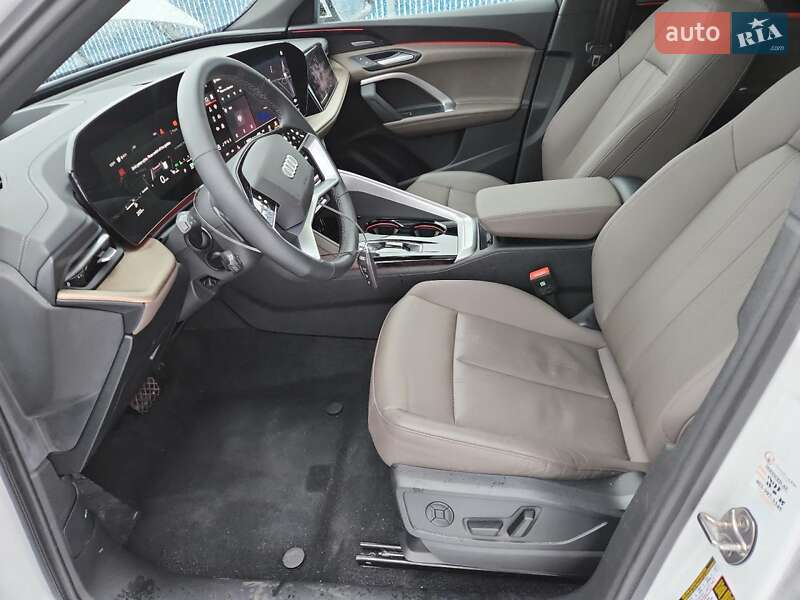 Внедорожник / Кроссовер Audi Q5 2025 в Львове