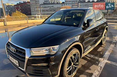 Внедорожник / Кроссовер Audi Q5 2017 в Львове