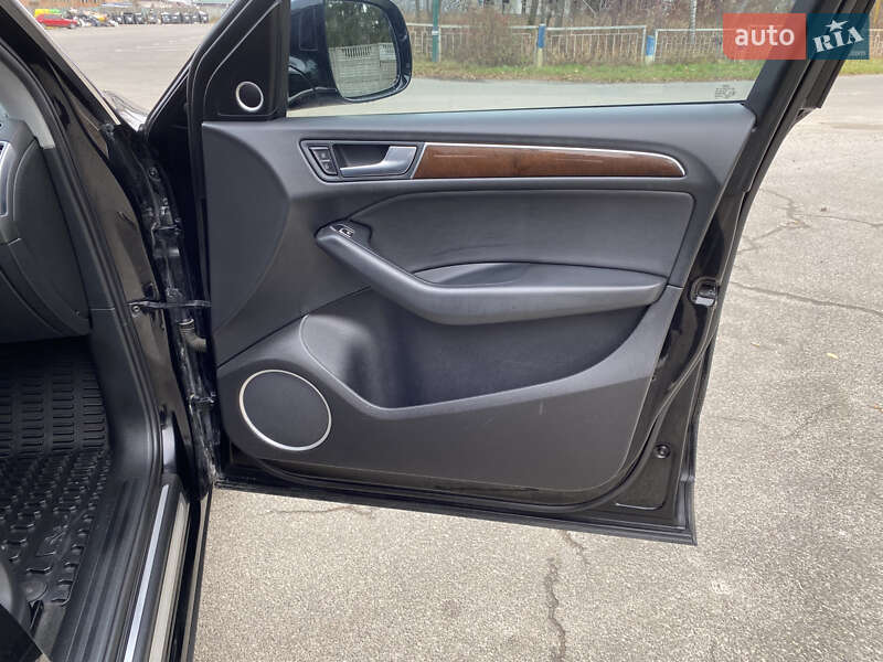 Позашляховик / Кросовер Audi Q5 2016 в Києві