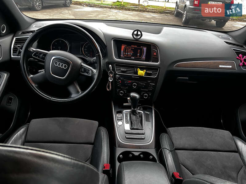 Позашляховик / Кросовер Audi Q5 2011 в Києві
