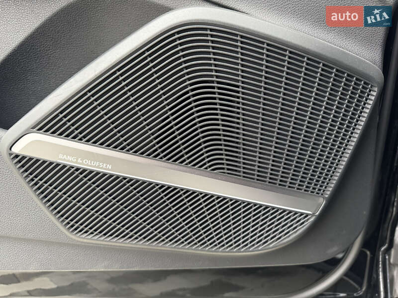 Позашляховик / Кросовер Audi Q5 2019 в Києві