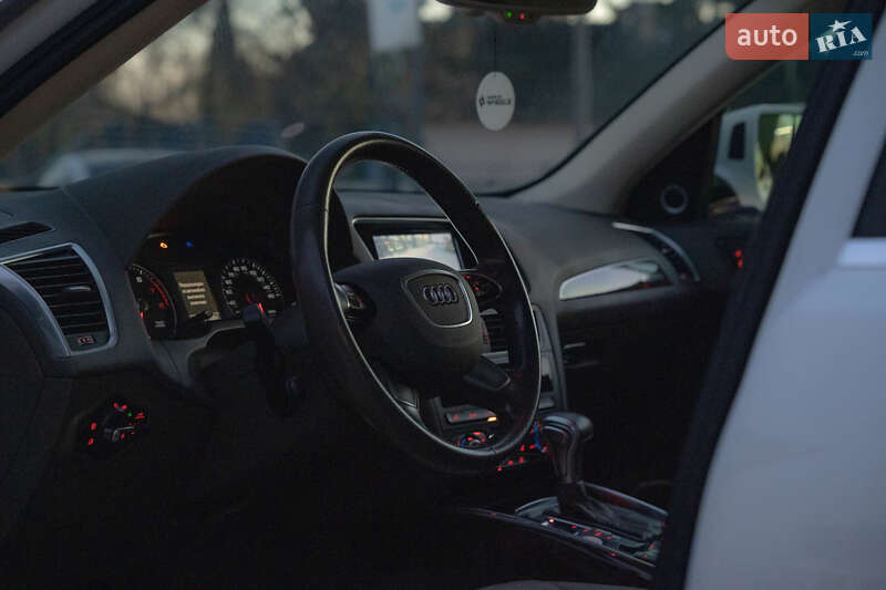 Внедорожник / Кроссовер Audi Q5 2016 в Черновцах