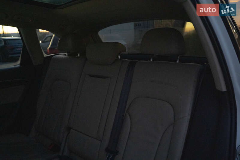 Внедорожник / Кроссовер Audi Q5 2016 в Черновцах