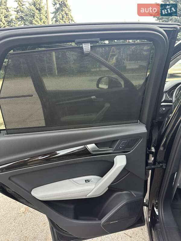 Позашляховик / Кросовер Audi Q5 2018 в Києві