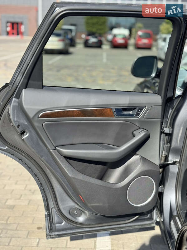 Позашляховик / Кросовер Audi Q5 2015 в Луцьку фото 12 Позашляховик / Кросовер Audi Q5 2015 в Луцьку