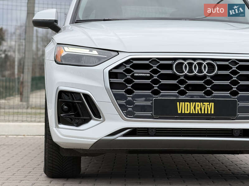 Внедорожник / Кроссовер Audi Q5 2021 в Киеве