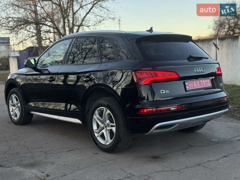 Позашляховик / Кросовер Audi Q5 2018 в Лубнах фото 37 Позашляховик / Кросовер Audi Q5 2018 в Лубнах