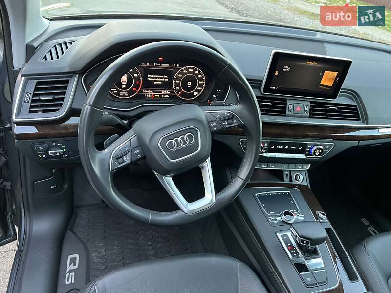 Позашляховик / Кросовер Audi Q5 2020 в Києві фото 16 Позашляховик / Кросовер Audi Q5 2020 в Києві