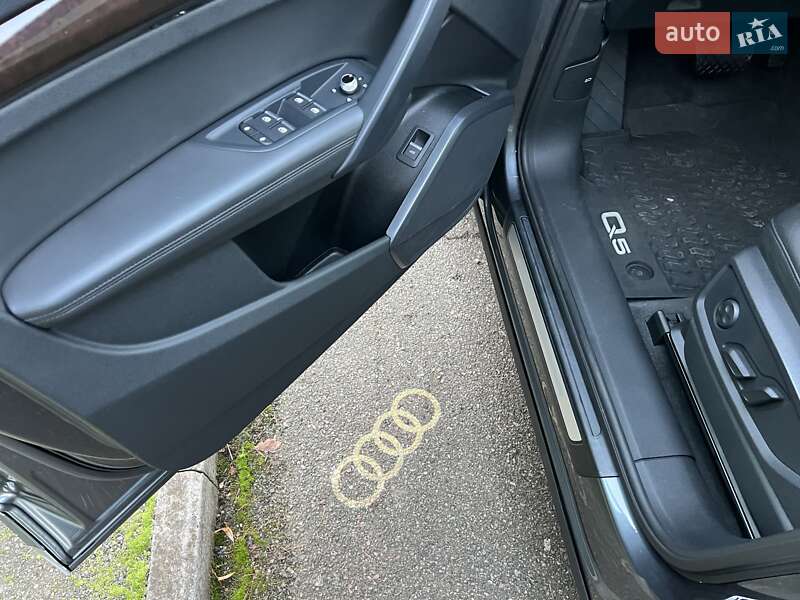 Позашляховик / Кросовер Audi Q5 2020 в Києві фото 41 Позашляховик / Кросовер Audi Q5 2020 в Києві