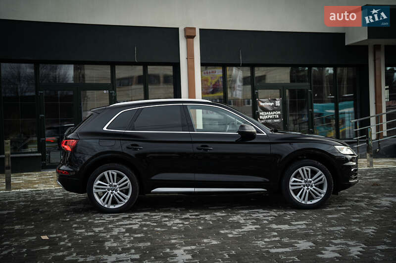 Внедорожник / Кроссовер Audi Q5 2018 в Черновцах