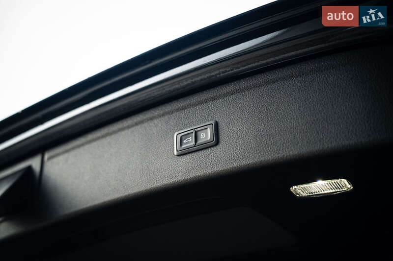 Внедорожник / Кроссовер Audi Q5 2018 в Черновцах